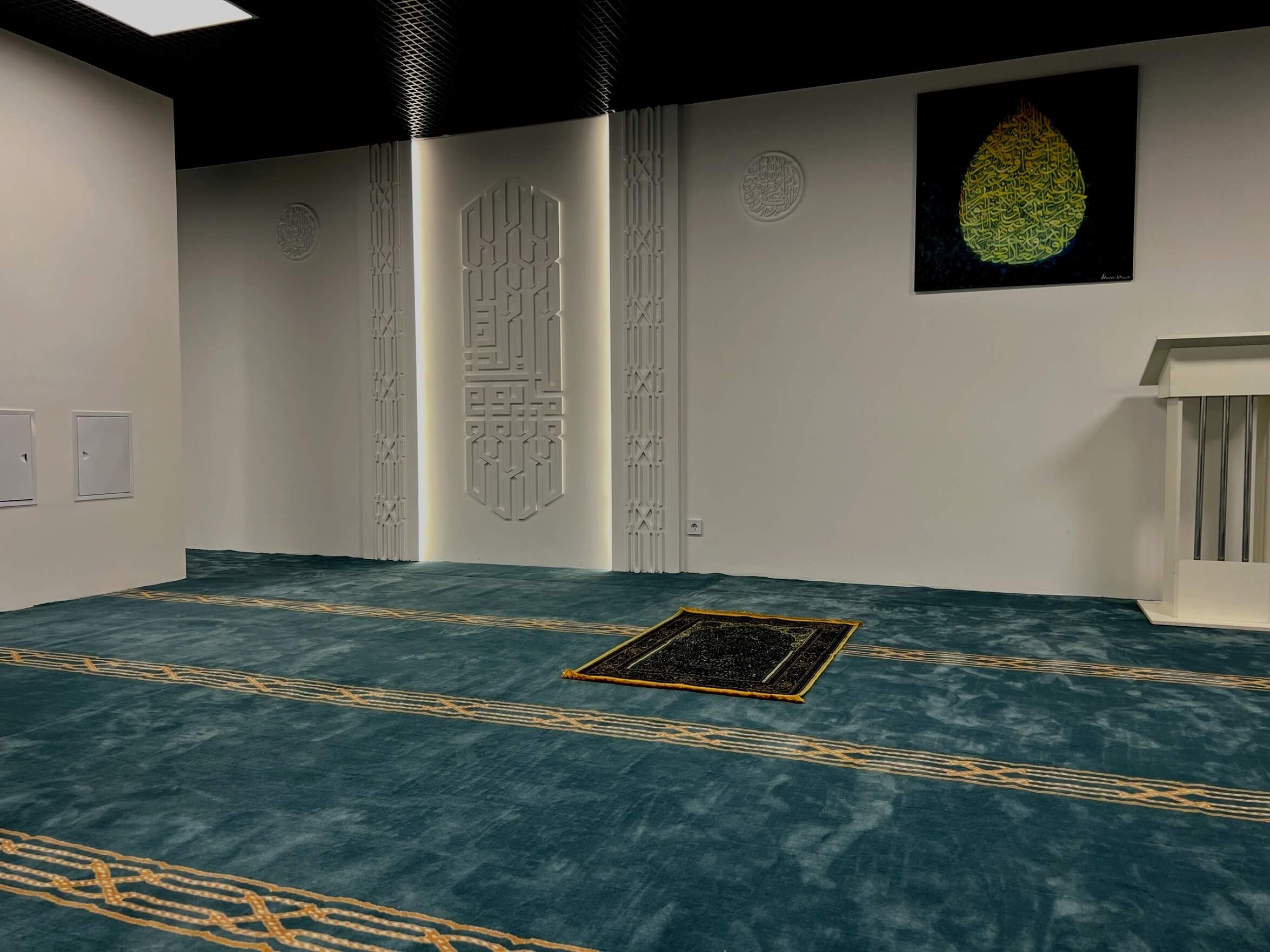 Main Image